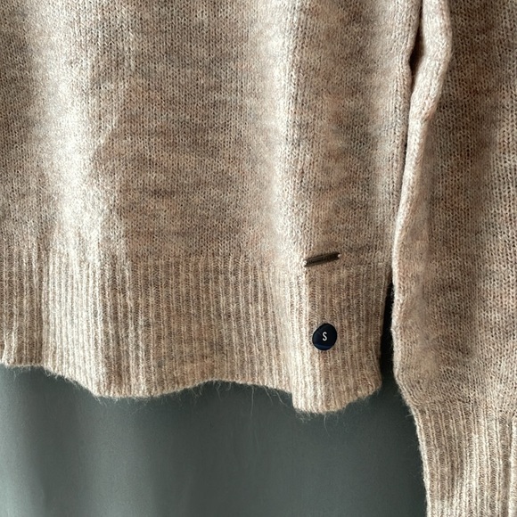 NWT, Abercrombie, and Fitch, pink and gray sweater size small - Picture 4 of 5